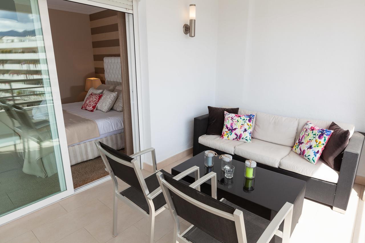 Vacation Marbella: Beachfront Luxury at Terrazas De Banus Exterior photo